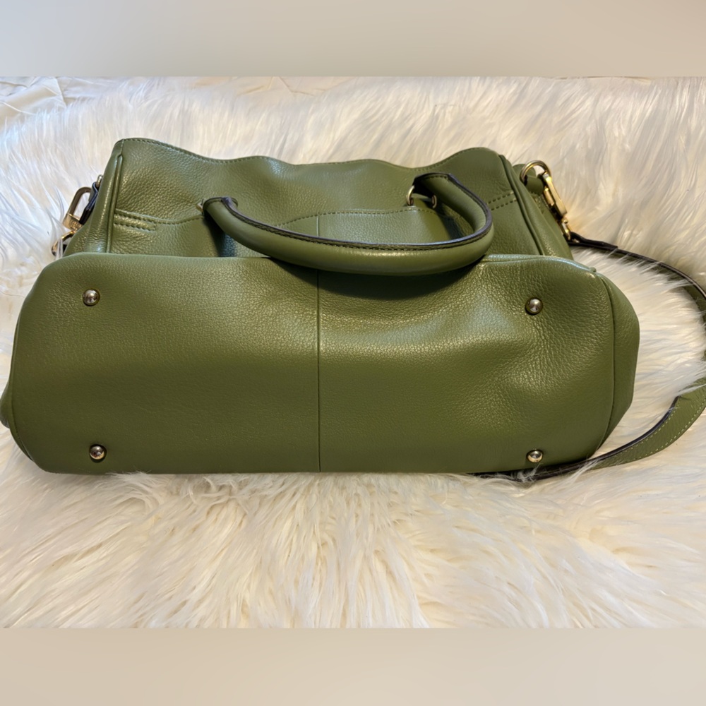 Aimee Kestenberg Olive Quilted Shoulder Bag - Picture 4 of 9